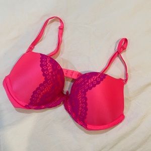 Victoria’s Secret Miraculous Plunge Bra